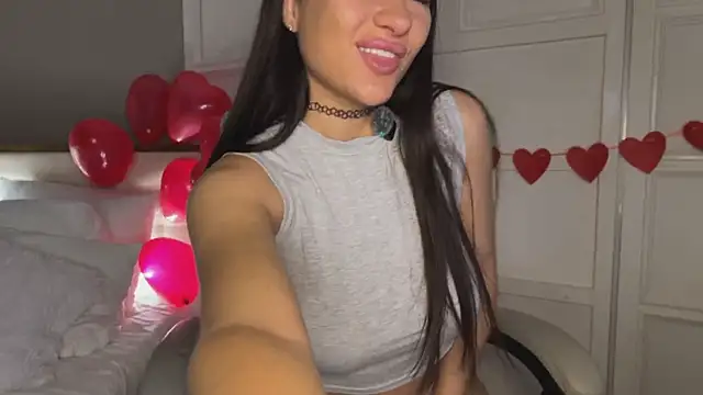 Snapshot of UrLillShy chatting on February 6, 2026, 12:15 am UrLillShy online show from February 6, 2026, 12:15 am