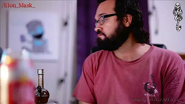 Snapshot of Seraph_De_La_Luna chatting on January 4, 2025, 1:42 am Seraph De La Luna online show from January 4, 2025, 1:42 am