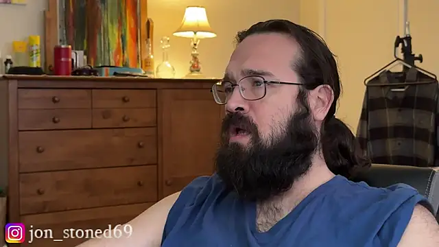 Snapshot of Seraph_De_La_Luna chatting on January 7, 2026, 5:48 pm Seraph De La Luna online show from January 7, 2026, 5:48 pm