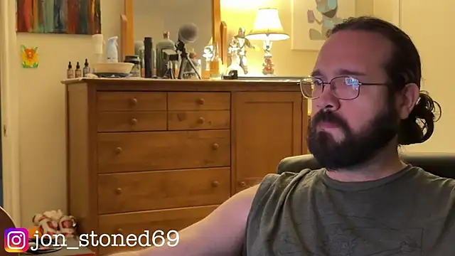 Snapshot of Seraph_De_La_Luna chatting on May 13, 2026, 1:19 pm Seraph De La Luna online show from May 13, 2026, 1:19 pm