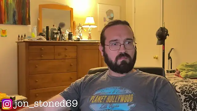 Snapshot of Seraph_De_La_Luna chatting on May 23, 2026, 1:15 pm Seraph De La Luna online show from May 23, 2026, 1:15 pm