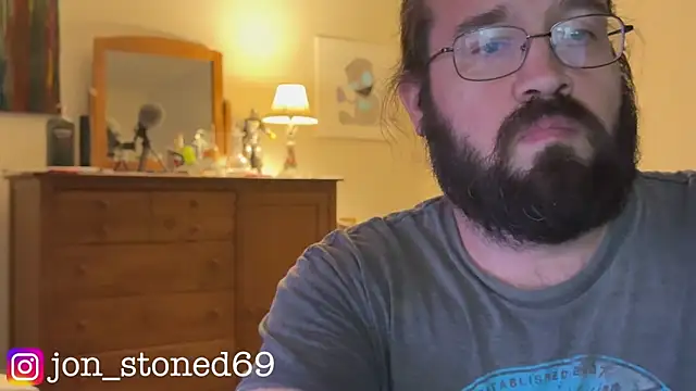 Snapshot of Seraph_De_La_Luna chatting on June 2, 2026, 4:58 am Seraph De La Luna online show from June 2, 2026, 4:58 am