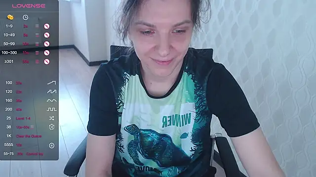 LisaHeart online show from October 15, 2025, 11:32 am