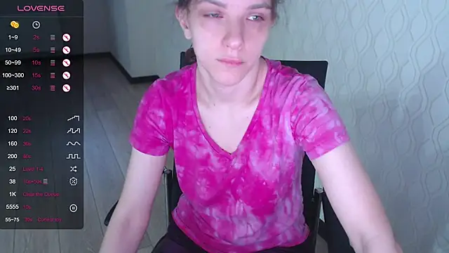 LisaHeart online show from November 11, 2025, 4:01 am