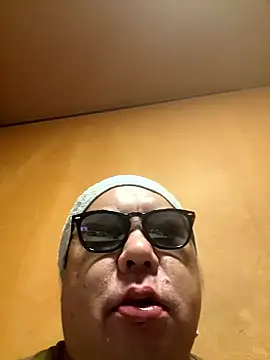 Snapshot of punk0805 chatting on September 25, 2025, 11:25 am punk0805 online show from September 25, 2025, 11:25 am