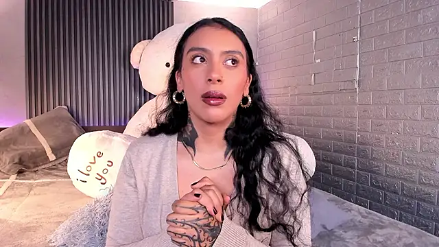 Snapshot of magic_marg chatting on February 4, 2026, 9:31 pm magic marg online show from February 4, 2026, 9:31 pm