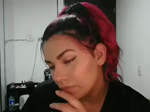 CarolinaRincon online show from February 22, 2025, 10:42 pm