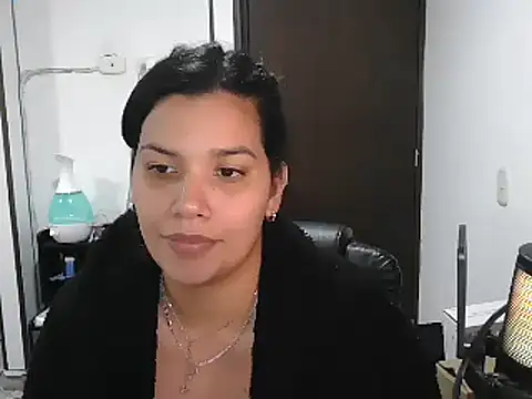 CarolinaRincon online show from March 22, 2025, 2:37 am