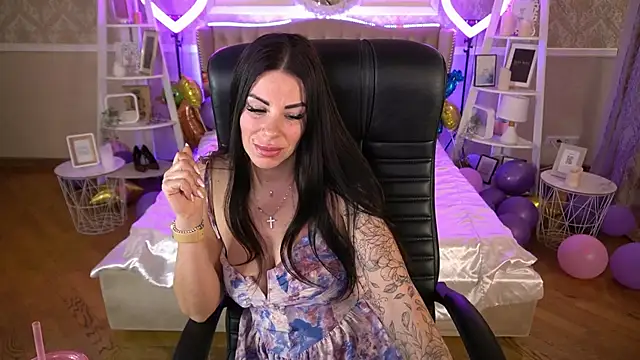 IsabellaFoxyy online show from February 1, 2025, 1:41 pm