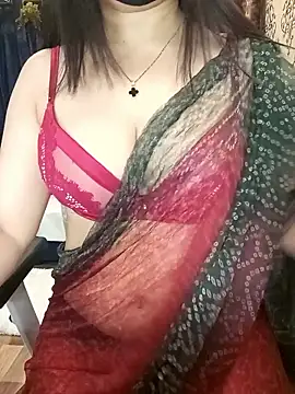 Mishika Gill online show from January 13, 2026, 3:12 am