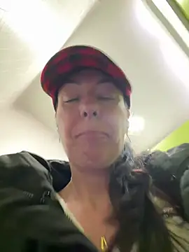 eveangelll online show from March 3, 2025, 8:27 am