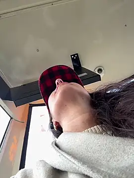 Snapshot of eveangelll chatting on March 24, 2026, 5:12 am eveangelll online show from March 24, 2026, 5:12 am