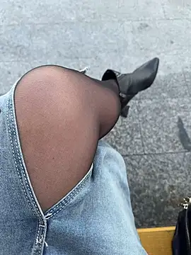 Snapshot of eveangelll chatting on April 5, 2026, 7:16 am eveangelll online show from April 5, 2026, 7:16 am