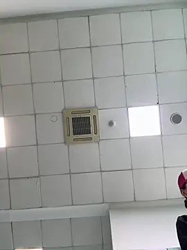 Snapshot of eveangelll chatting on April 9, 2026, 4:45 am eveangelll online show from April 9, 2026, 4:45 am