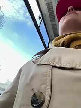 Snapshot of eveangelll chatting on April 14, 2026, 5:02 am eveangelll online show from April 14, 2026, 5:02 am