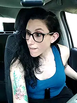 SofiaMori online show from April 8, 2026, 1:33 pm