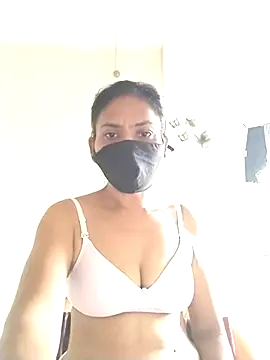 sunita6009 online show from July 6, 2026, 4:42 am