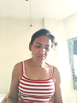 sunita6009 online show from July 14, 2026, 3:22 am