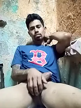 Snapshot of pene_latinoriico chatting on January 2, 2025, 2:43 am pene latinoriico online show from January 2, 2025, 2:43 am