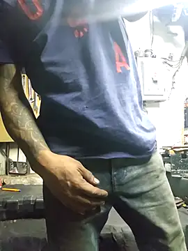 Snapshot of pene_latinoriico chatting on October 17, 2025, 5:32 am pene latinoriico online show from October 17, 2025, 5:32 am