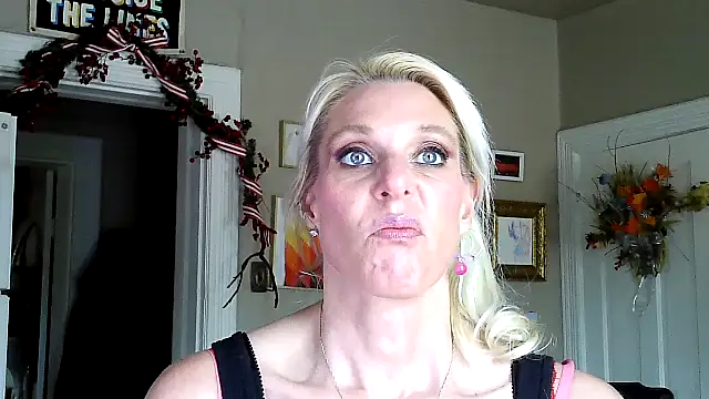 Glamazonx online show from November 29, 2025, 9:07 pm