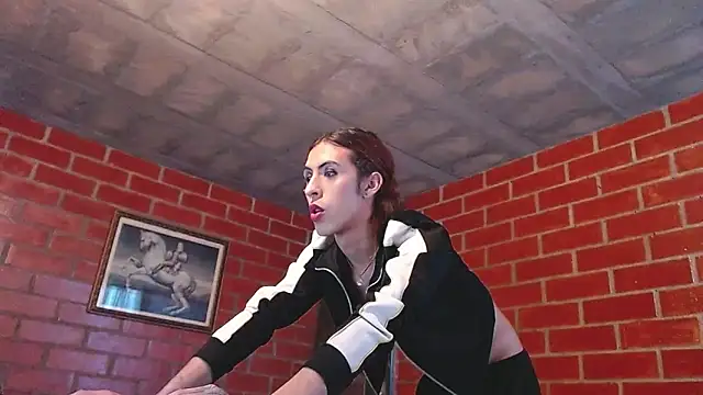 Snapshot of Trix_fiore_oficial chatting on February 7, 2026, 10:35 pm Trix fiore oficial online show from February 7, 2026, 10:35 pm