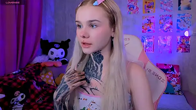 Britney Lynch online show from February 22, 2026, 7:01 pm