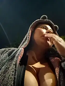 Celeem  online show from February 12, 2026, 5:24 am