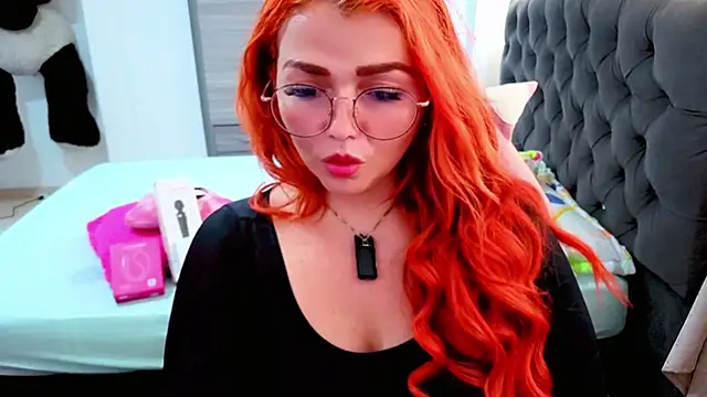 Alexatexa2929 online show from April 4, 2026, 8:28 pm