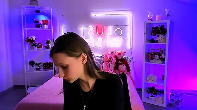 EllaHorton online show from January 29, 2025, 12:35 pm