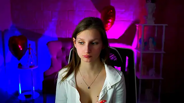 EllaHorton online show from March 3, 2025, 12:16 pm