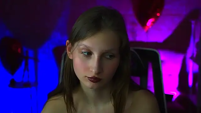 EllaHorton online show from March 7, 2025, 7:27 pm