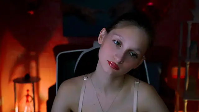 EllaHorton online show from March 22, 2025, 11:42 am