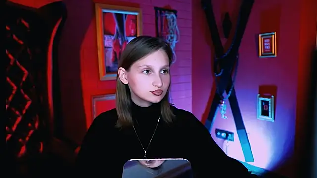 EllaHorton online show from September 30, 2025, 4:34 pm
