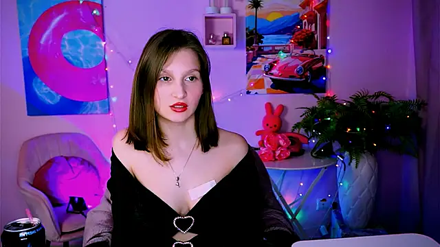 Snapshot of EllaHorton chatting on April 27, 2026, 3:54 pm EllaHorton online show from April 27, 2026, 3:54 pm
