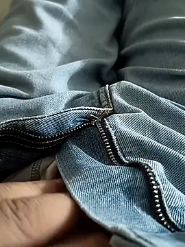 Snapshot of DelhiNCR05 chatting on November 24, 2025, 8:52 pm DelhiNCR05 online show from November 24, 2025, 8:52 pm