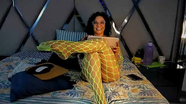 paula daniela1 online show from March 9, 2025, 9:36 pm