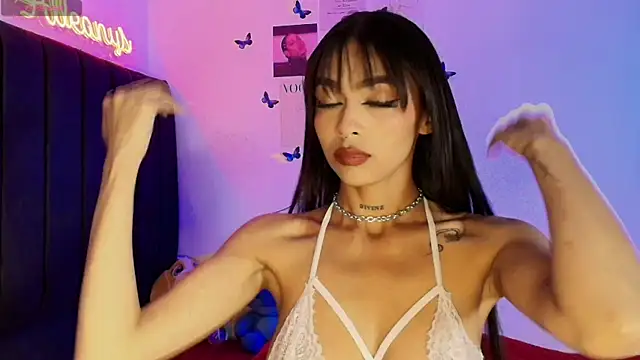 Alleanys Cristal online show from November 13, 2025, 7:13 pm