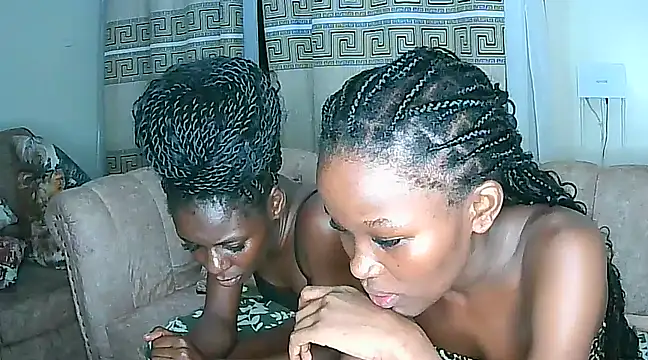 Snapshot of sassy-choco chatting on March 11, 2025, 8:20 pm sassy-choco online show from March 11, 2025, 8:20 pm