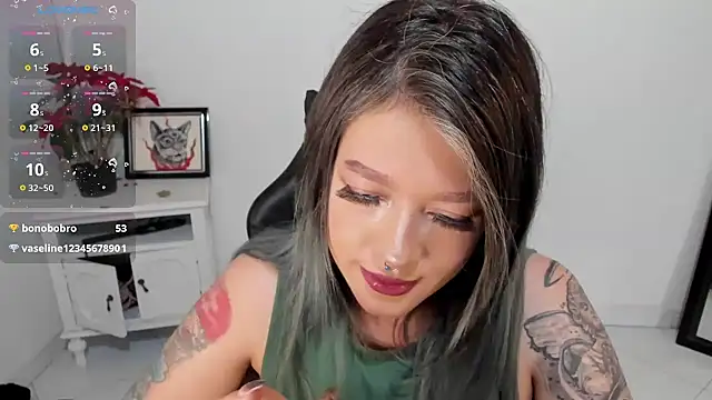 kat apple online show from December 5, 2025, 7:54 pm