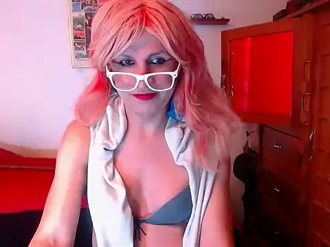 LorenJade online show from October 17, 2025, 7:33 am