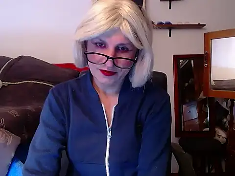 LorenJade online show from April 26, 2026, 9:51 am