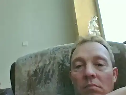 Snapshot of bertolini chatting on March 2, 2025, 4:10 pm bertolini online show from March 2, 2025, 4:10 pm