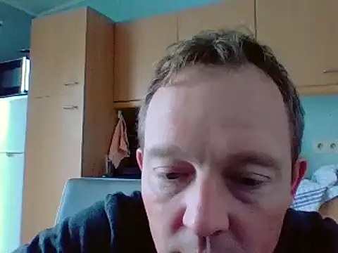 Snapshot of bertolini chatting on March 21, 2025, 4:40 pm bertolini online show from March 21, 2025, 4:40 pm