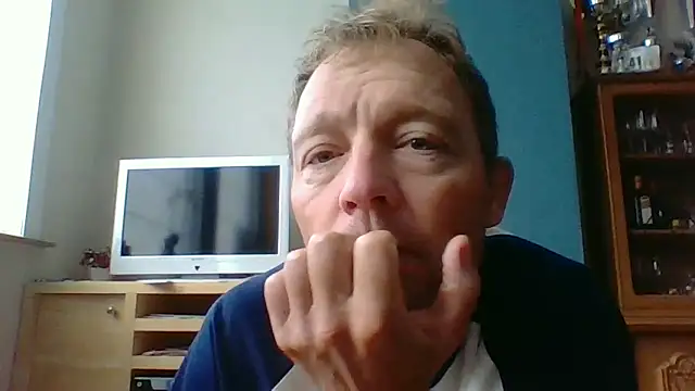 Snapshot of bertolini chatting on September 27, 2025, 7:13 am bertolini online show from September 27, 2025, 7:13 am