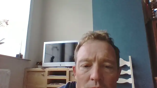 Snapshot of bertolini chatting on October 8, 2025, 6:33 am bertolini online show from October 8, 2025, 6:33 am