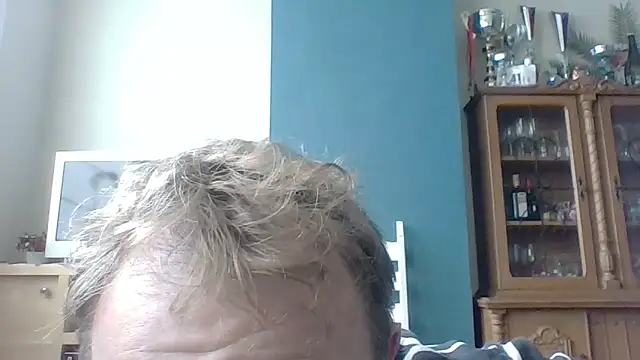 Snapshot of bertolini chatting on October 16, 2025, 1:34 pm bertolini online show from October 16, 2025, 1:34 pm