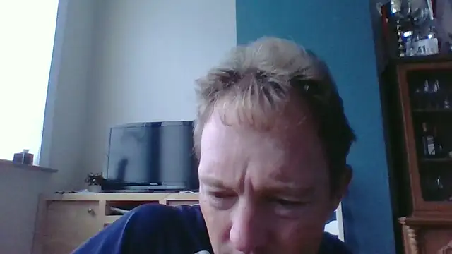 Snapshot of bertolini chatting on October 20, 2025, 7:20 am bertolini online show from October 20, 2025, 7:20 am