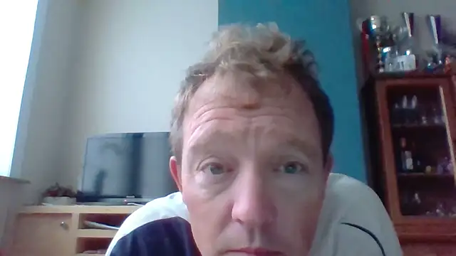 Snapshot of bertolini chatting on October 25, 2025, 7:16 am bertolini online show from October 25, 2025, 7:16 am