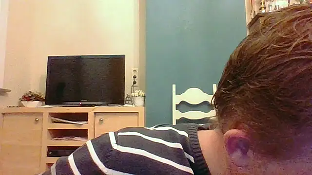 Snapshot of bertolini chatting on November 12, 2025, 4:51 pm bertolini online show from November 12, 2025, 4:51 pm